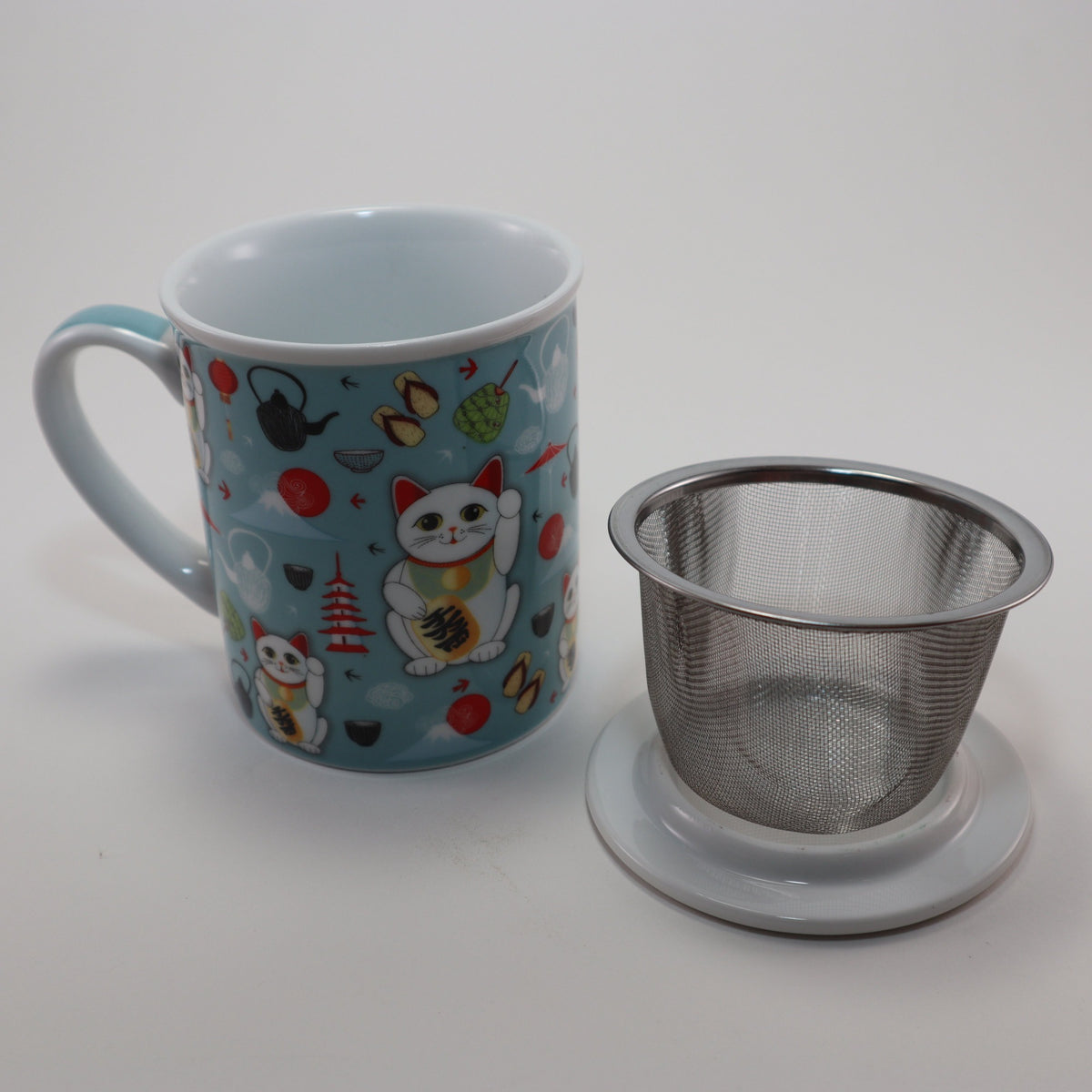 Lucky Cat Tea Cup with Matching Lid and Infuser – Goldfish Tea